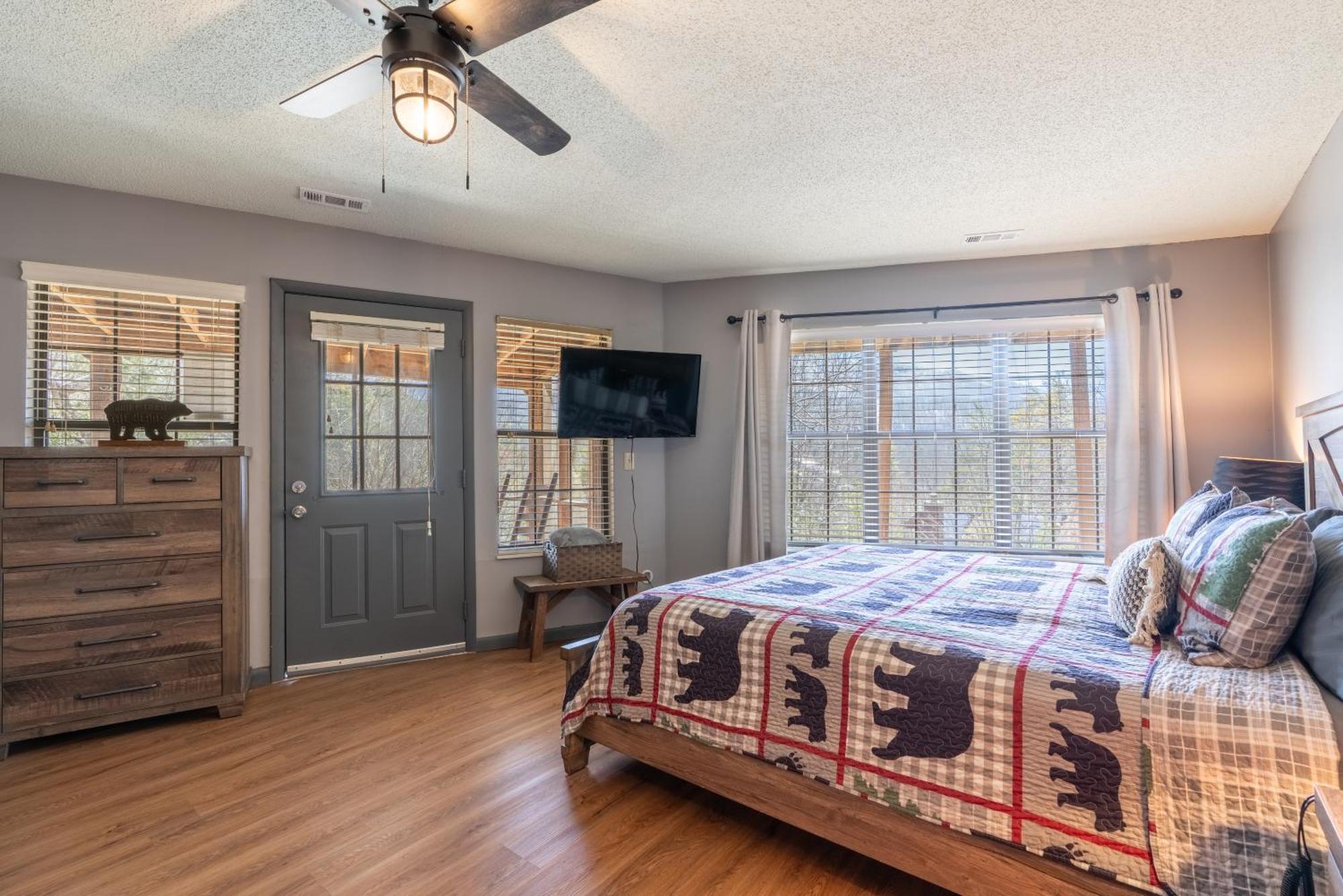Hawks View Gatlinburg Mountain Cabin Bagian luar foto